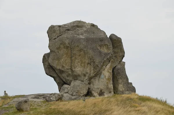 Ukrayna Nın Galychyna Bölgesindeki Brody Bölgesinde Pidkamin Inselberg Bitişiğindeki Tepe — Stok fotoğraf