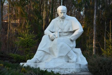 Lviv, Ukrayna - Kasım 2019: Halk Mimarisi Müzesi Taras Shevchenko Anıtı ve Lviv Kırsal Hayatı (Shevchenkivsky Gai )