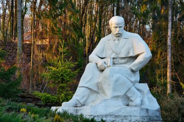 Lviv, Ukrayna - Kasım 2019: Halk Mimarisi Müzesi Taras Shevchenko Anıtı ve Lviv Kırsal Hayatı (Shevchenkivsky Gai )