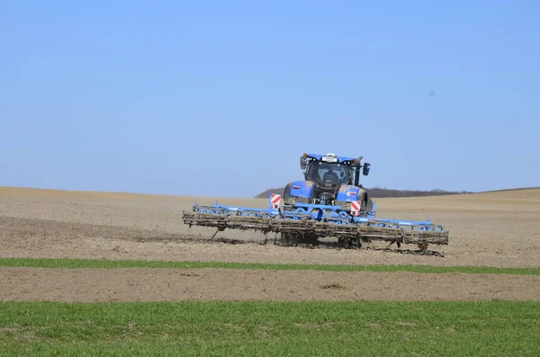 Lviv Oekraïne April 2021 Grote Blauwe Trabig Blauwe Trekker Met — Stockfoto