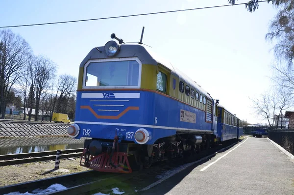 Rivne Ukraine April 2021 Bahnampel Hintergrund Der Lokomotive Der Schmalspurbahn — Stockfoto