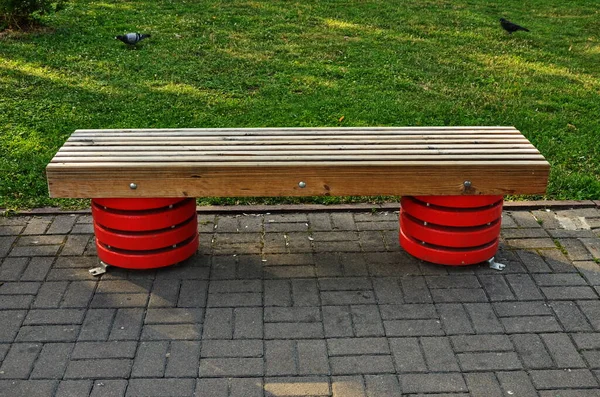 Bench Egy Nyilvános Park City Park Eredeti Szép Szokatlan Pad — Stock Fotó