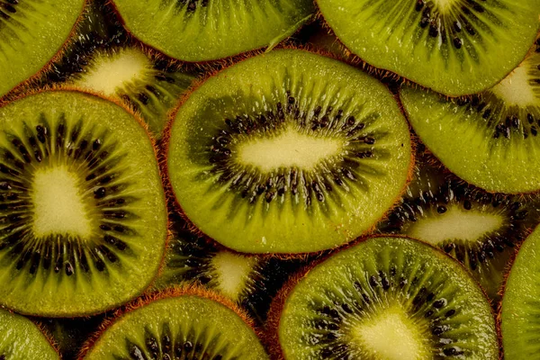 Plate Fresh Kiwi Fruits Cross Sections Wooden Table Copy Space — Fotografia de Stock