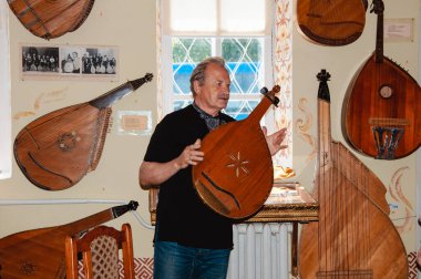 Ukrayna, Pereyaslav-Khmelnytsky, Mayıs 2019. Kobza Müzesi.