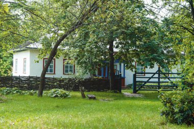 Ukrayna, Pereyaslav-Khmelnitsky, Mayıs 2019. Halk Mimarisi ve Orta Dinyeper 'in Hayatı Müzesi. Şolom Aleichem 'in Klasik Yahudi Edebiyatı Müzesi.