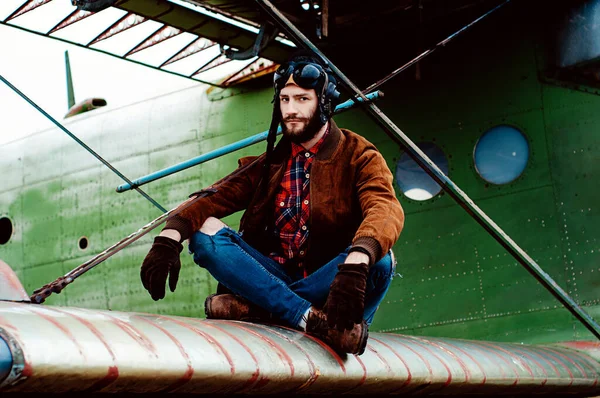 Bearded Young Pilot Sits Wing Old Plane — Stock Photo, Image