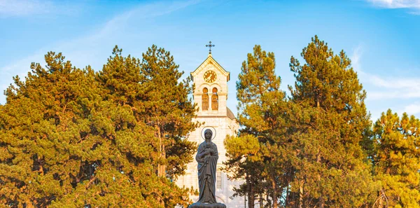 Karadağ Daki Kilisede Nın Bakire Meryem Heykeli Var Avrupa Seyahat — Stok fotoğraf