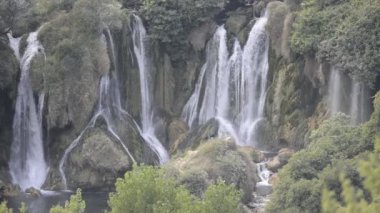 Kravice Şelaleleri, Bosna-Hersek, Avrupa. Yaz seyahati.