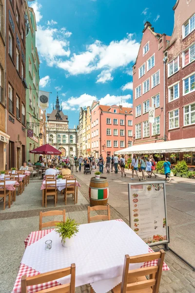 Calle en la ciudad de Gdansk en Polonia — Foto de Stock