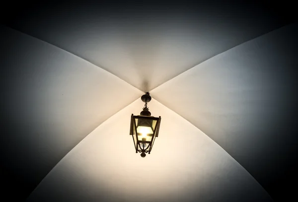 Bela lanterna velha — Fotografia de Stock