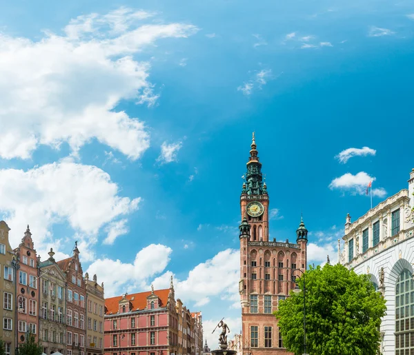 Kleurrijke huizen in straat van Gdansk — Stockfoto