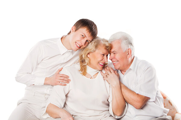 Счастливая улыбающаяся семья. Изолированный на белом фоне
.