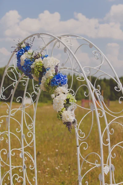 Arch för vigseln. Bröllop setup detalj — Stockfoto