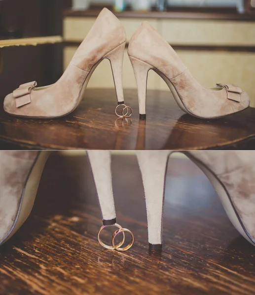 Collage di scarpe da sposa beige con anelli nuziali . — Foto Stock