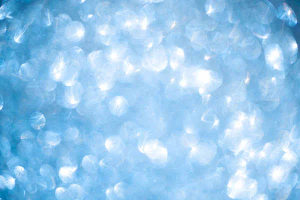 冬クリスマス抽象的な背景のボケ味を青します。 — ストック写真