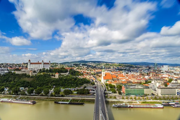 A légi felvétel a régi város Bratislava — Stock Fotó