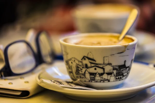 coffee cup with Tuscany drawing