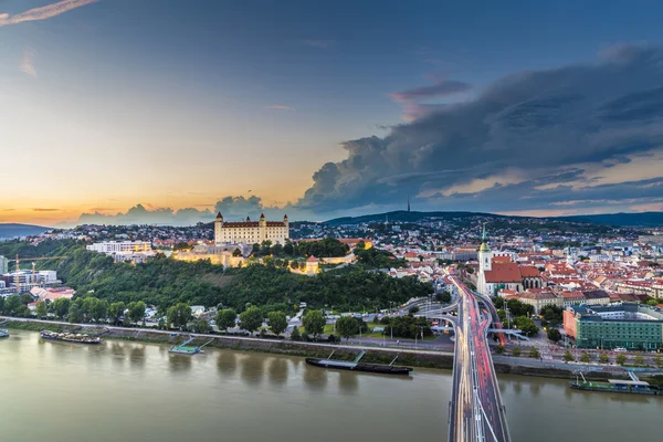 Вид с воздуха на город Братиславу — стоковое фото