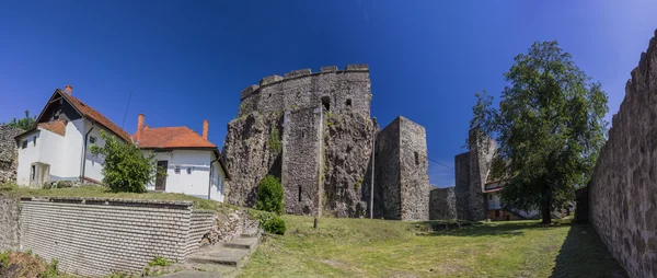 Левицкий замок в Словакии — стоковое фото