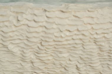 Pamukkale 'de travertin' in soyut makro dokusunu kapat. 