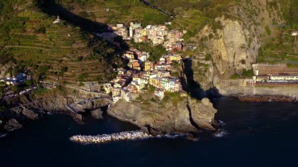 Село Манарола Узбережжя Кінке Терре Італії Під Заходом Сонця Чудовий — стокове відео