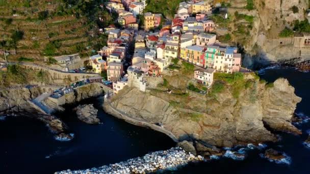 Manarola Köyü Talya Nın Cinque Terre Kıyısında Gün Batımının Altında — Stok video