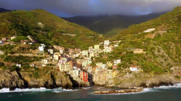 Riomaggiore Village Des Cinque Terre Spezia Italie Vol Par Drone — Video