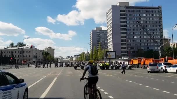 Rússia Moscovo 2019 Vista Coluna Destacamento Policial Garden Ring Moscou — Vídeo de Stock