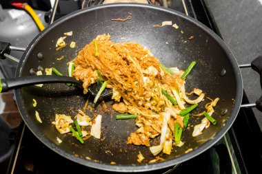 Şef kızarmış şehriye 