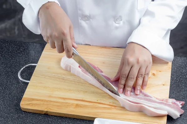 Chef tranches de porc strié — Photo