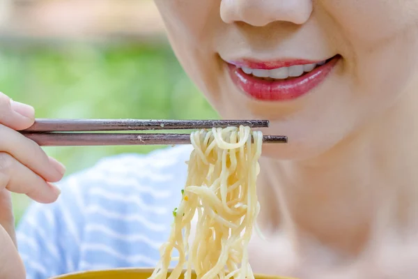 Cuenco de fideos Imágenes de stock libres de derechos