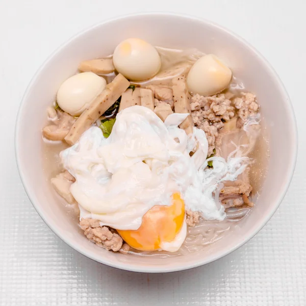 Bowl noodles soup — Stock Photo, Image