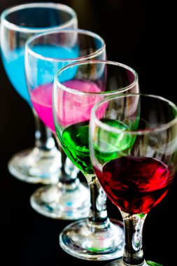 renkli kokteyl kadar kapatın 