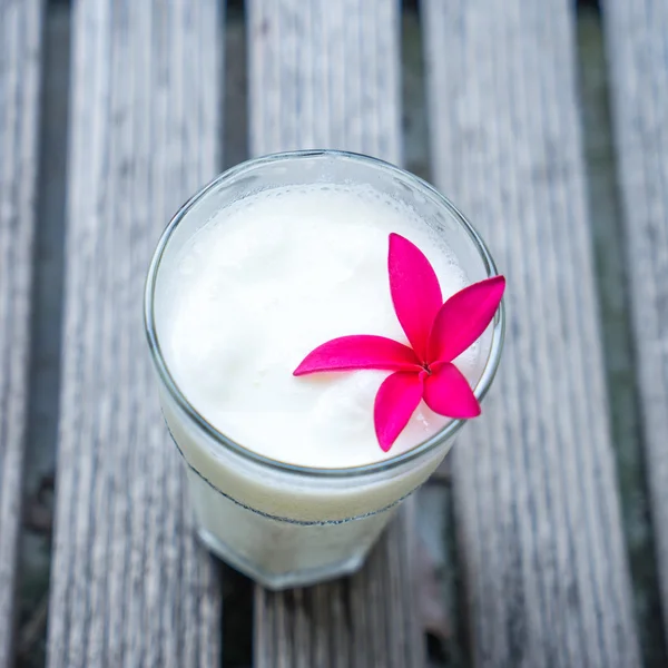 Coconut smoothies — Stock Photo, Image