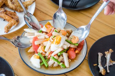 kaynatın yumurta salatası 