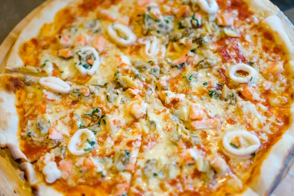 海鲜比萨 — 图库照片