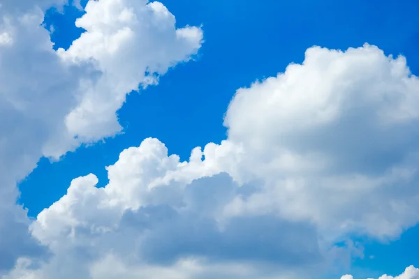 Himmel mit Wolken — Stockfoto