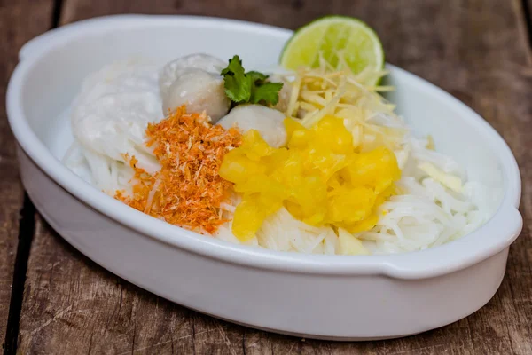Noodle thailändsk stil — Stockfoto