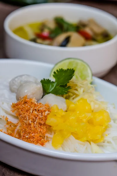 Noodle thailändsk stil — Stockfoto