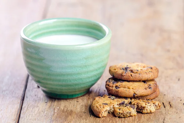 Mléko a soubory cookie — Stock fotografie