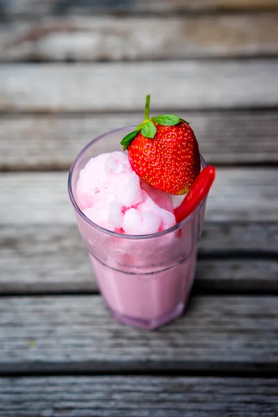 Aardbeiensmoothie — Stockfoto