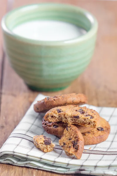 Mléko a soubory cookie — Stock fotografie