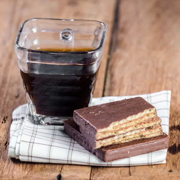 Coffee with biscuit chocolate — Stock Photo, Image