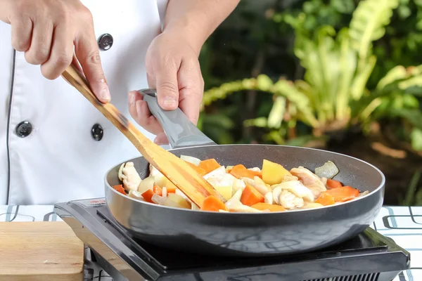 Koken van de chef — Stockfoto