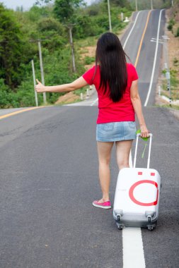 kadın durmadan araba 