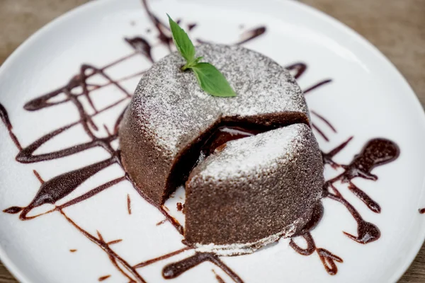 Bolo de lava de chocolate — Fotografia de Stock