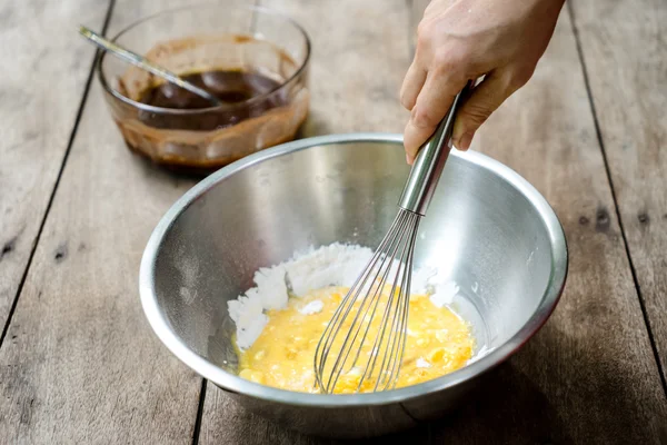 Eggs and flour — Stock Photo, Image