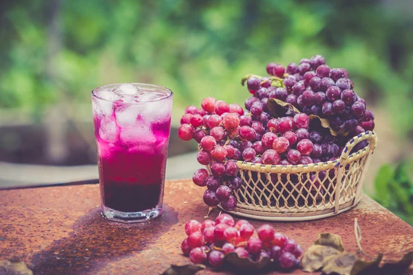 Zumo de uva roja — Foto de Stock