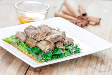 Kızarmış Çin Kalesini Karıştır