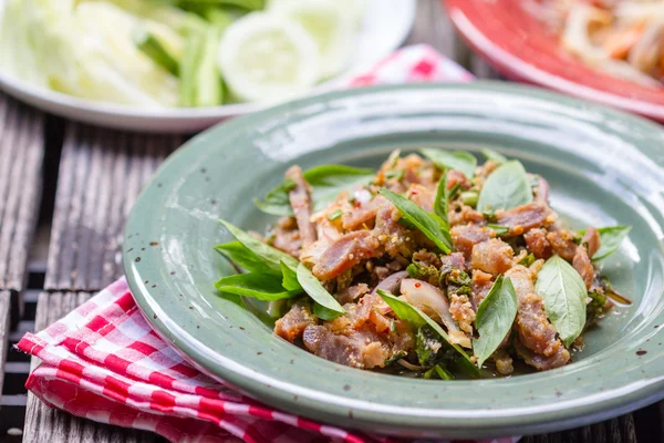 Baharatlı domuz eti salata — Stok fotoğraf